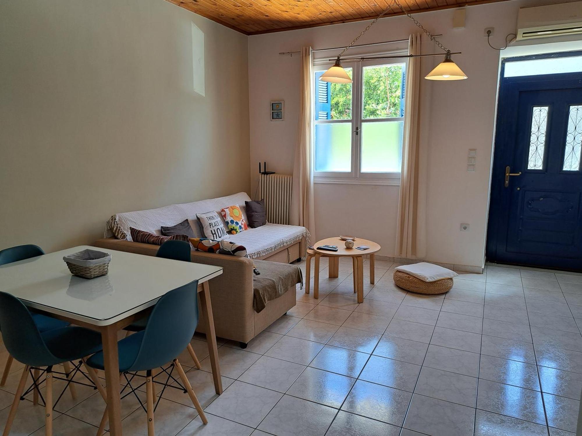 Family Stone Apartment Kyparissia Eksteriør billede
