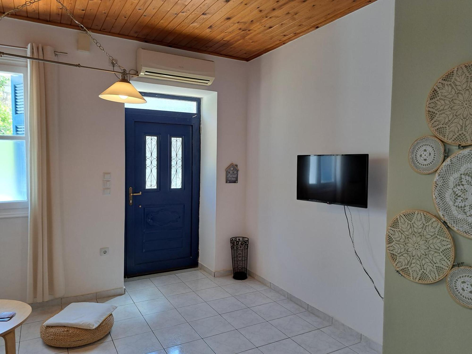 Family Stone Apartment Kyparissia Eksteriør billede