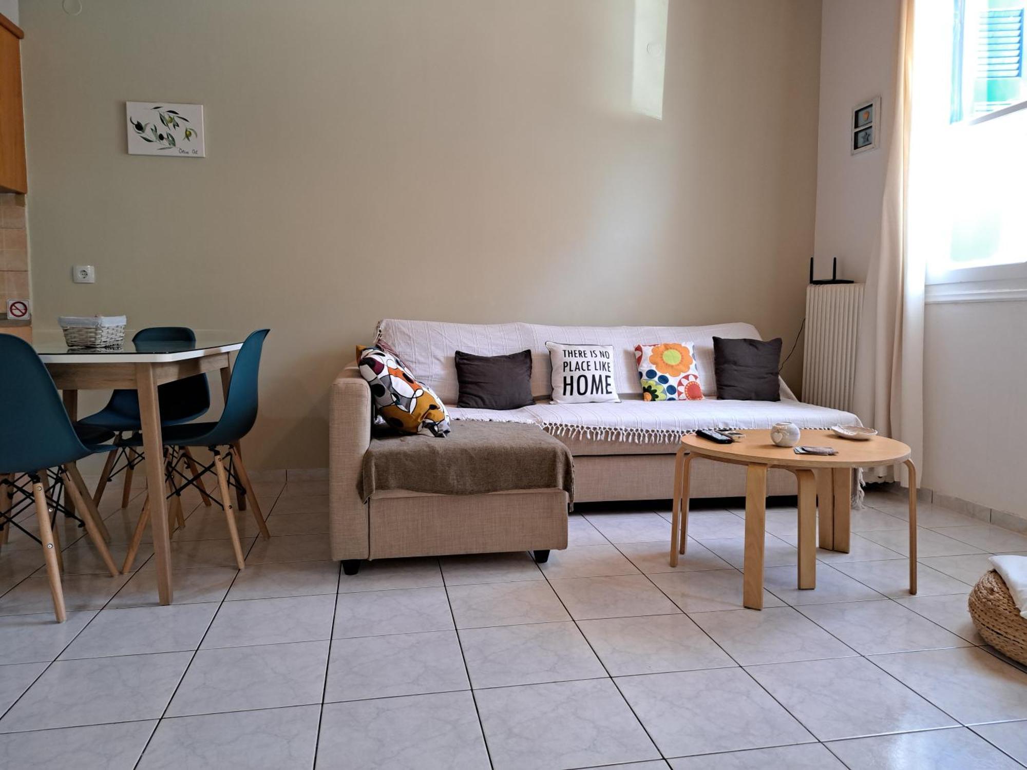 Family Stone Apartment Kyparissia Eksteriør billede